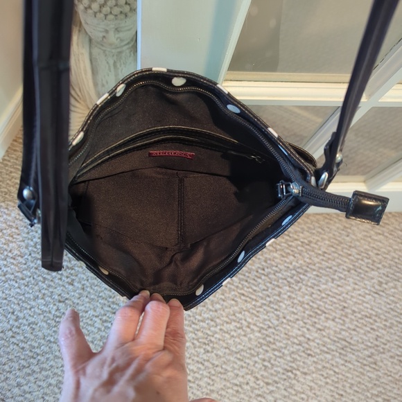 Black and White Polka Dot Vinyl Retro 80s Shoulder Bag - Picture 7 of 7